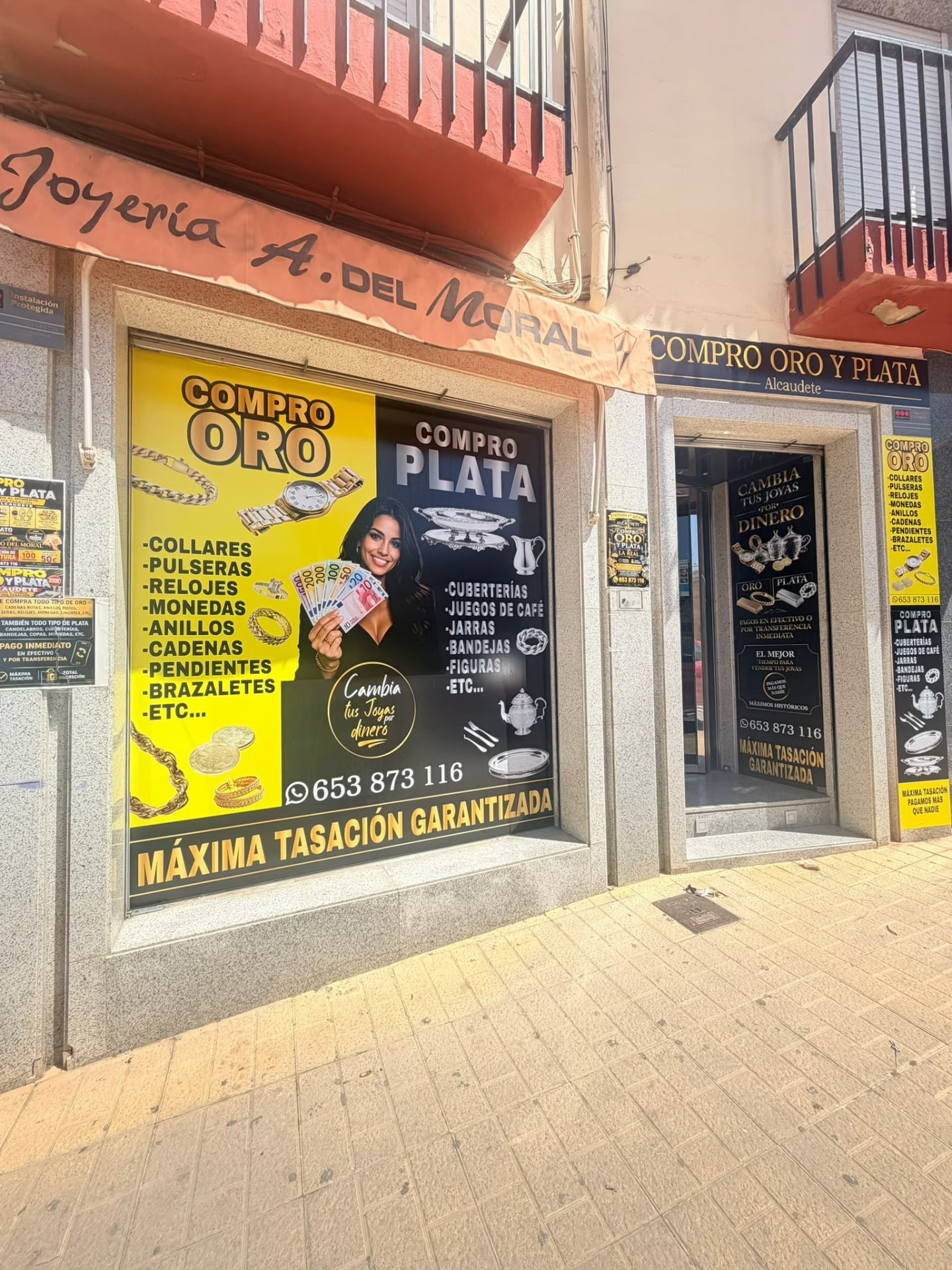 Escaparate de la Joyería Antonio Del Moral en Alcaudete